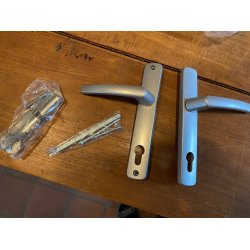 Hndtag Slv + ls til udhusdr