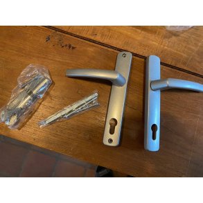 Hndtag Slv + ls til udhusdr